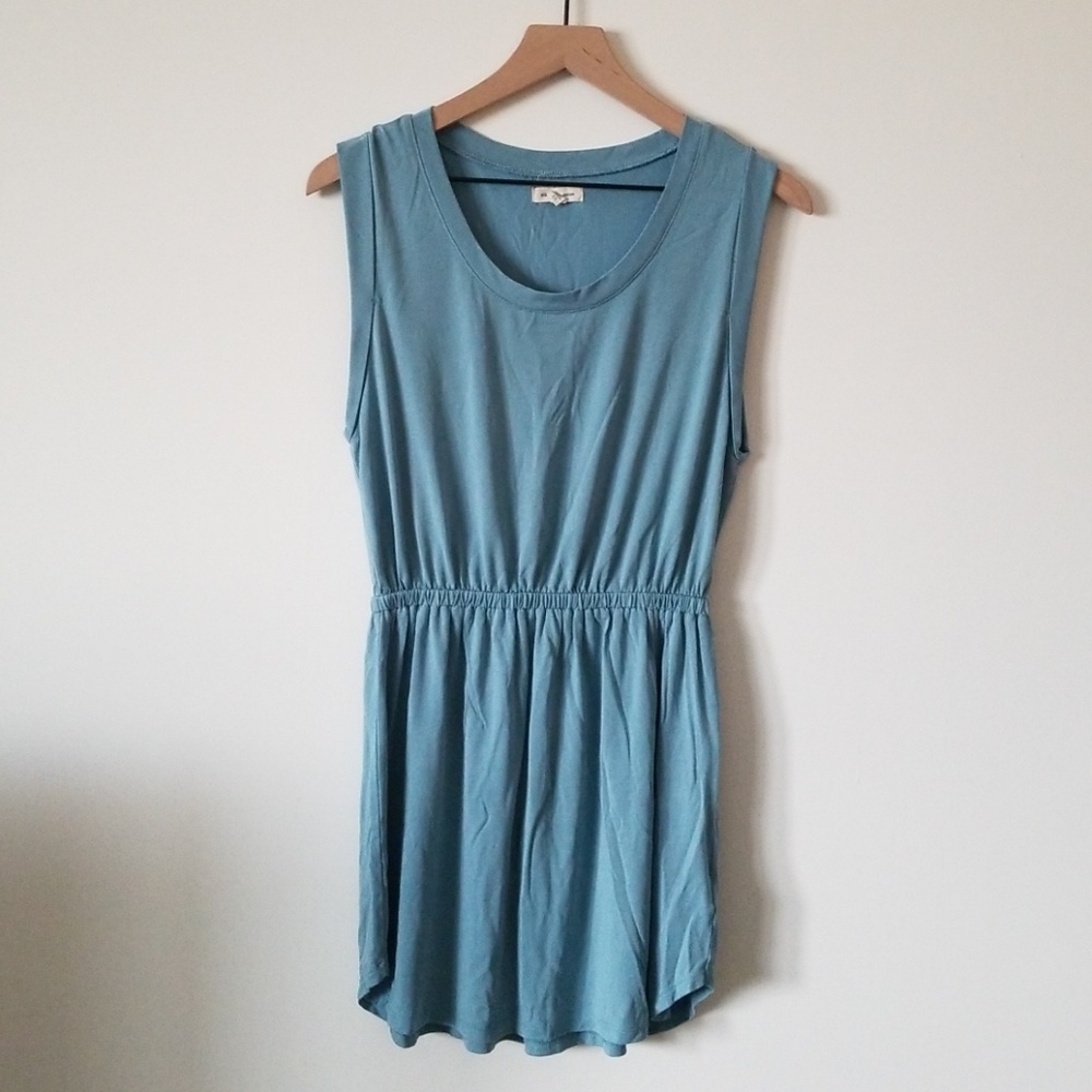 Urban Outfitters silence + noise mini dress - Size XS